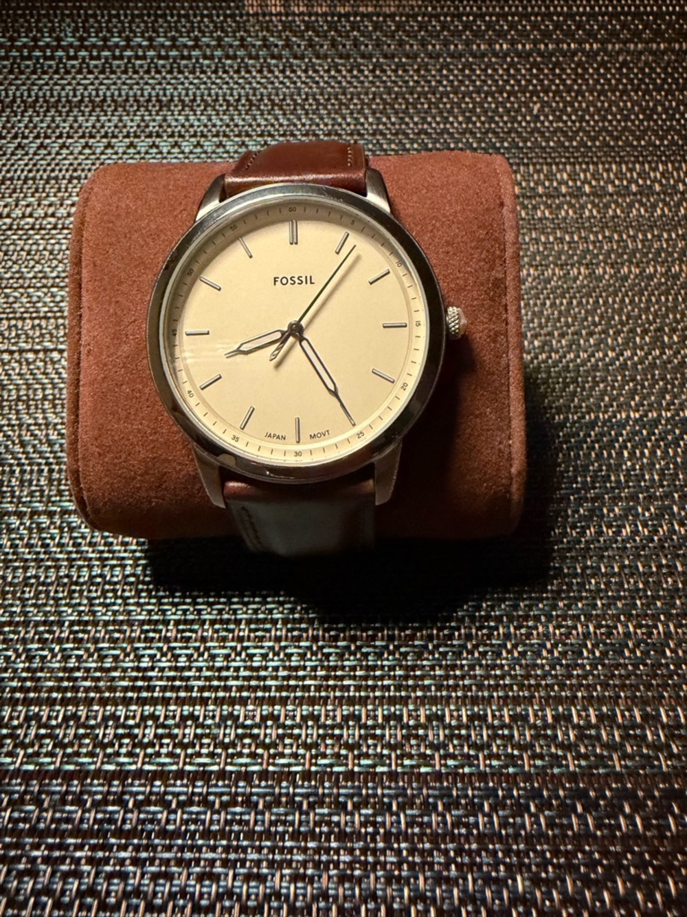 Fossil Leather Watch 🕰️